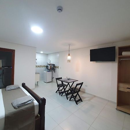 Hotel Chalet Monet - Granja Vianna 科蒂亚 外观 照片