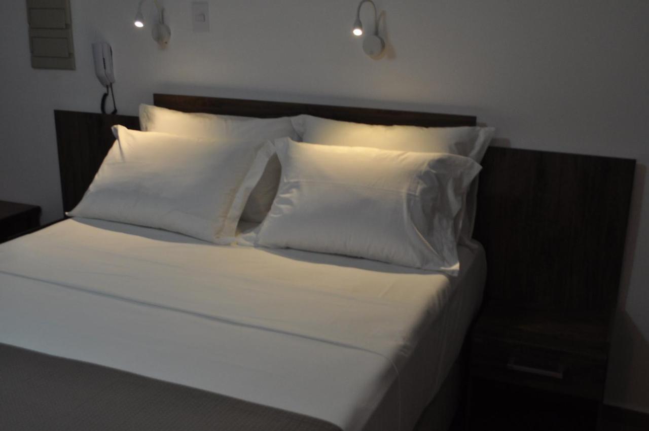 Hotel Chalet Monet - Granja Vianna 科蒂亚 外观 照片
