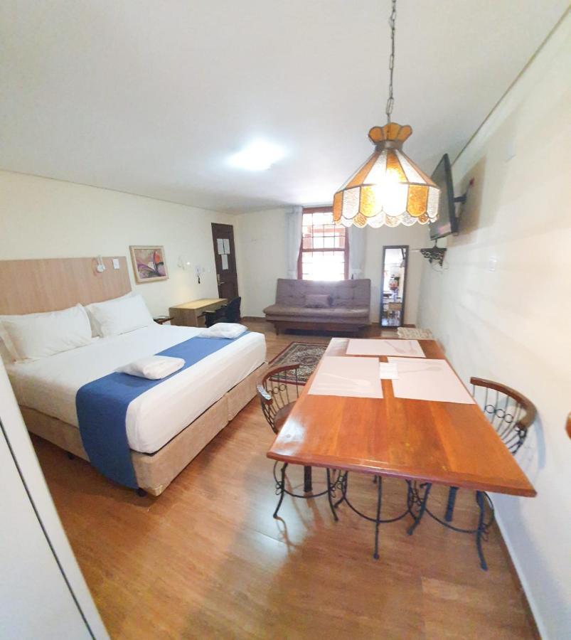 Hotel Chalet Monet - Granja Vianna 科蒂亚 外观 照片