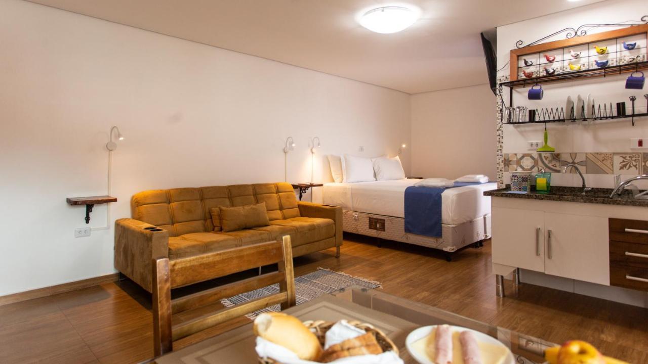 Hotel Chalet Monet - Granja Vianna 科蒂亚 外观 照片