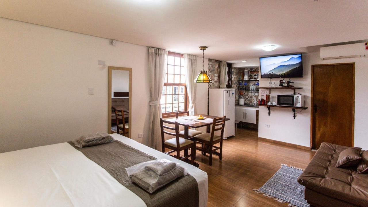 Hotel Chalet Monet - Granja Vianna 科蒂亚 外观 照片