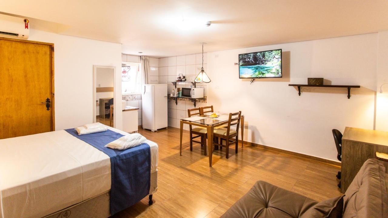 Hotel Chalet Monet - Granja Vianna 科蒂亚 外观 照片
