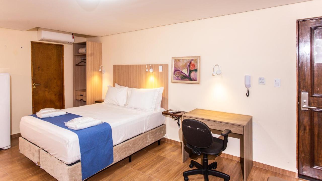 Hotel Chalet Monet - Granja Vianna 科蒂亚 外观 照片