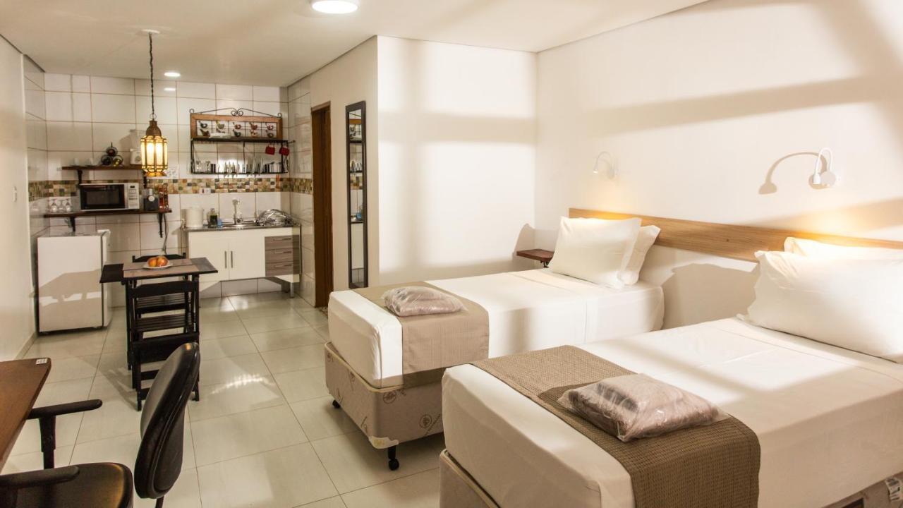 Hotel Chalet Monet - Granja Vianna 科蒂亚 外观 照片