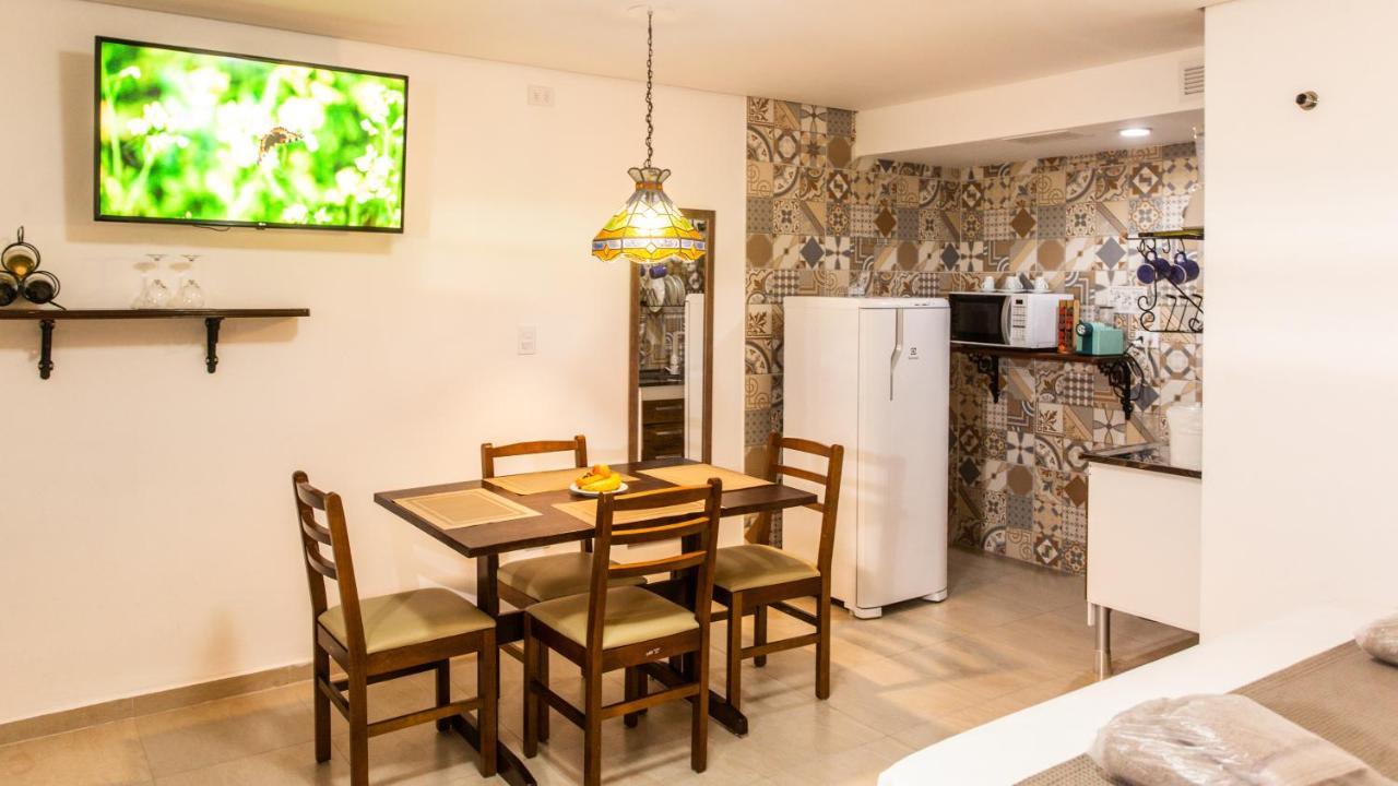 Hotel Chalet Monet - Granja Vianna 科蒂亚 外观 照片